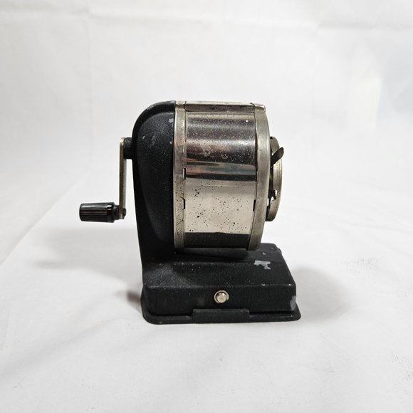 Boston Vacuum Mount Vintage Pencil Sharpener - Picture 3 of 7